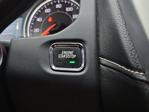 Used 2023 GMC Acadia SLE FWD image 22