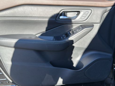 Certified 2023 Nissan Rogue SL w/ SL Premium Package AWD/4WD image 6