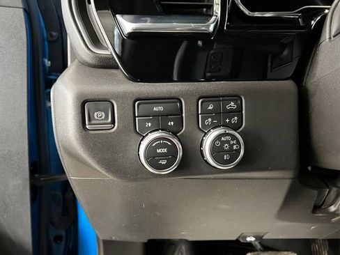 Used 2022 GMC Sierra 1500 Elevation w/ Elevation Premium Package image 16