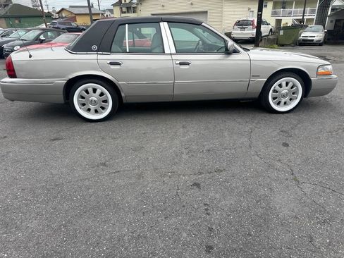 Used 2005 Mercury Grand Marquis LS RWD image 6