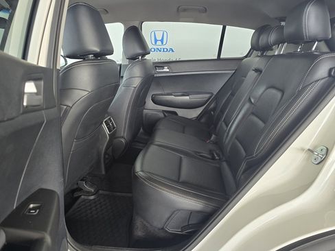 Used 2021 Kia Sportage LX image 11