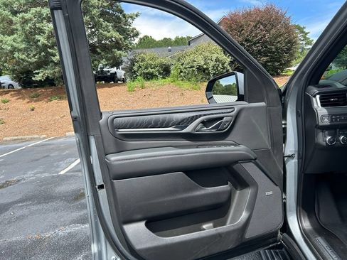 Used 2024 GMC Yukon Denali RWD image 62