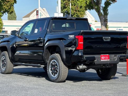 New 2025 Toyota Tacoma TRD Off-Road image 7