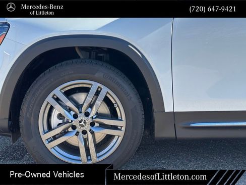 Used 2025 Mercedes-Benz GLB 250 4MATIC image 11