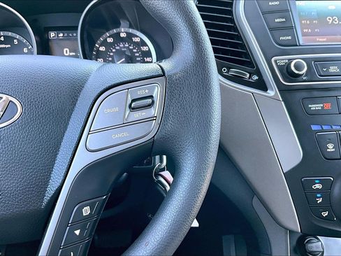 Used 2017 Hyundai Santa Fe Sport FWD image 20