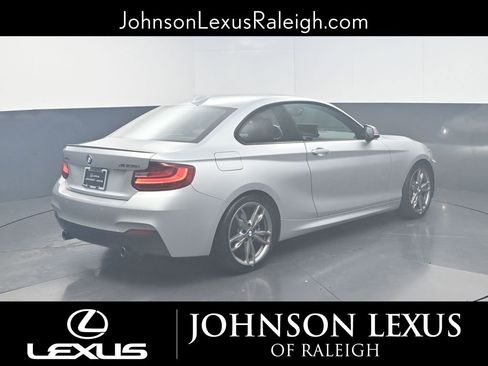 Used 2015 BMW M235i Coupe image 9
