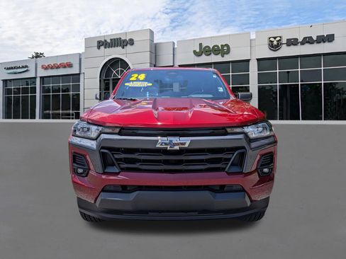 Used 2024 Chevrolet Colorado LT w/ LT Convenience Package II RWD image 8