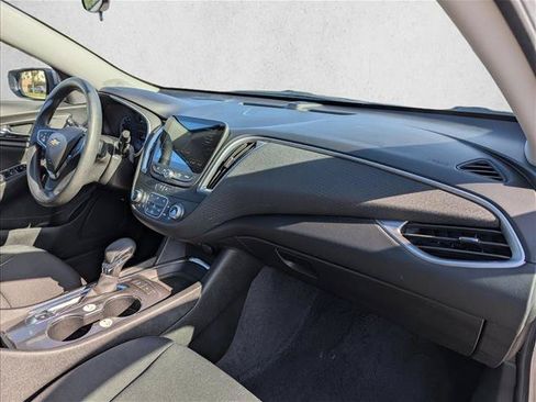 Used 2025 Chevrolet Malibu LT FWD image 26