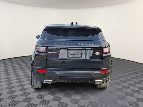 Used 2019 Land Rover Range Rover Evoque SE Premium image 7