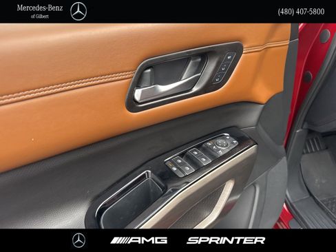 Used 2023 Nissan Pathfinder Platinum w/ Cargo Package image 12