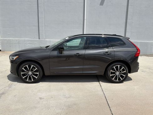 Used 2024 Volvo XC60 B5 Plus w/ Protection Package Premier AWD/4WD image 2
