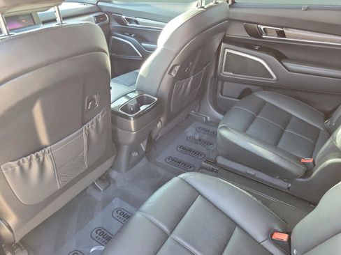 Used 2022 Kia Telluride EX w/ EX Premium Package image 14