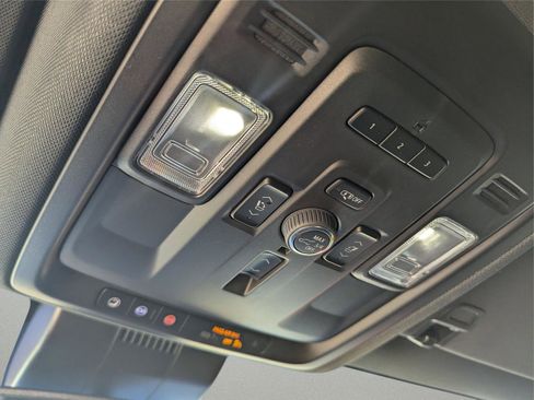 Used 2023 Chevrolet Tahoe Premier image 25