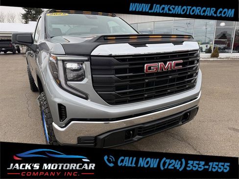 Used 2025 GMC Sierra 1500 Pro w/ Convenience Package image 8
