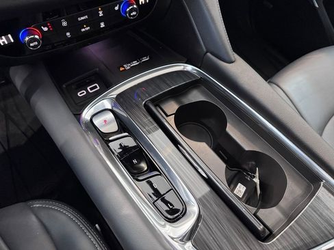 Certified 2023 Buick Enclave Essence w/ Experience Buick Package image 24