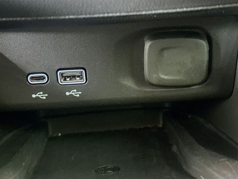 Used 2024 Buick Envista Preferred w/ Convenience II Package image 26