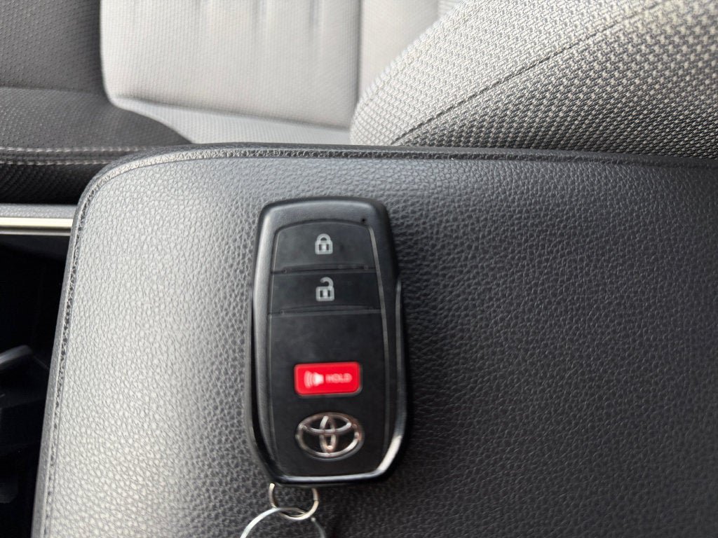 Used 2025 Toyota 4Runner TRD Off-Road AWD/4WD image 31