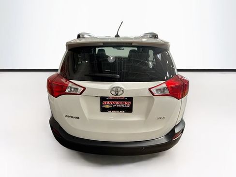 Used 2015 Toyota RAV4 XLE FWD image 7