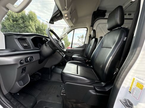 Used 2025 Ford Transit 250 148 Medium Roof RWD image 11