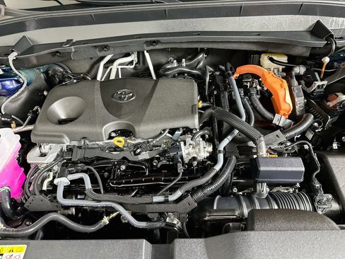 Certified 2026 Toyota Grand Highlander AWD Hybrid image 32