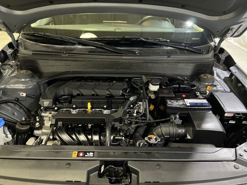 Used 2021 Hyundai Venue SEL w/ Premium Package FWD image 15