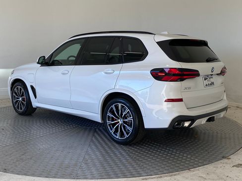 New 2026 BMW X5 xDrive50e w/ M Sport Package image 3