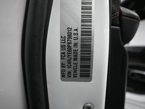 Used 2023 Jeep Grand Cherokee Summit AWD/4WD image 56