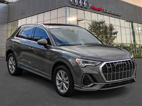 Used 2022 Audi Q3 2.0T Premium Plus w/ Premium Plus Package image 5