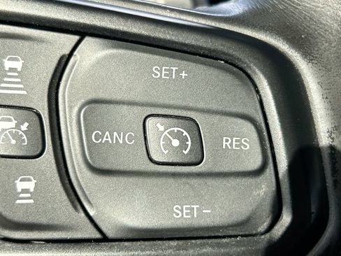 Used 2020 Jeep Wrangler Unlimited Sport S AWD/4WD image 16