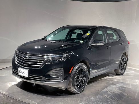 Used 2023 Chevrolet Equinox LS w/ Midnight Edition FWD image 8