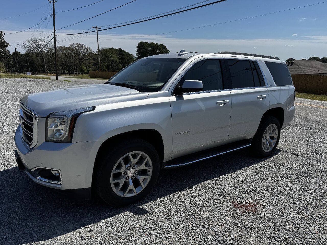 Used 2017 GMC Yukon SLT w/ Open Road Package AWD/4WD image 3