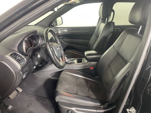 Certified 2021 Jeep Grand Cherokee Laredo X AWD/4WD image 7