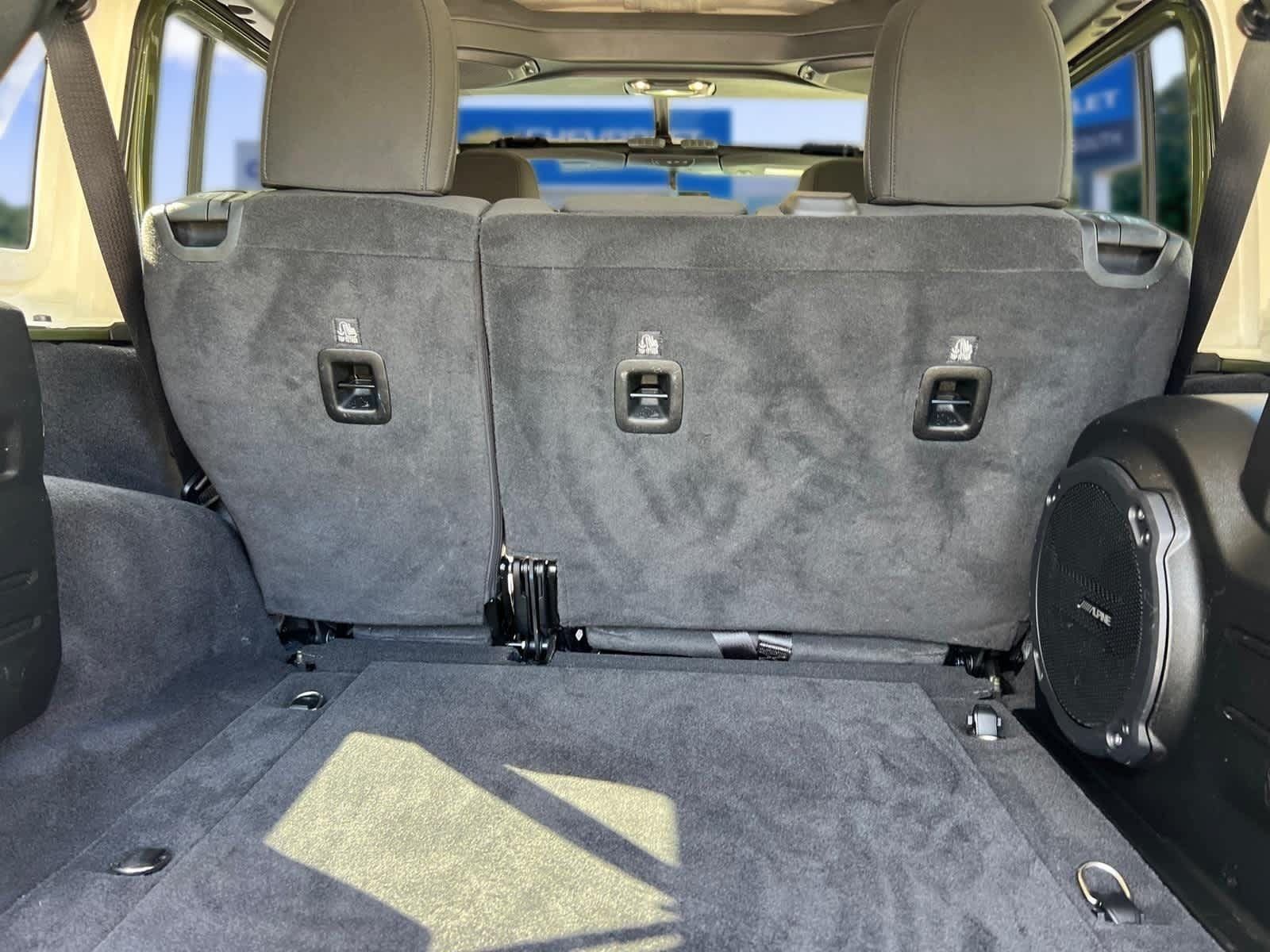 Used 2021 Jeep Wrangler Unlimited Rubicon AWD/4WD image 33