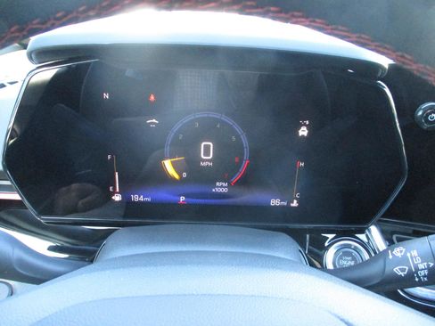 New 2026 Chevrolet Trax RS w/ Sunroof Package image 17