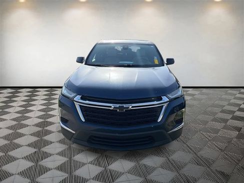 Used 2022 Chevrolet Traverse LS FWD image 2