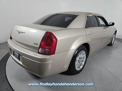 Used 2006 Chrysler 300 image 5