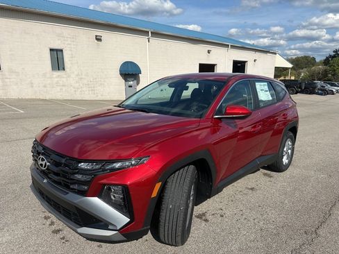 New 2026 Hyundai Tucson SE image 4