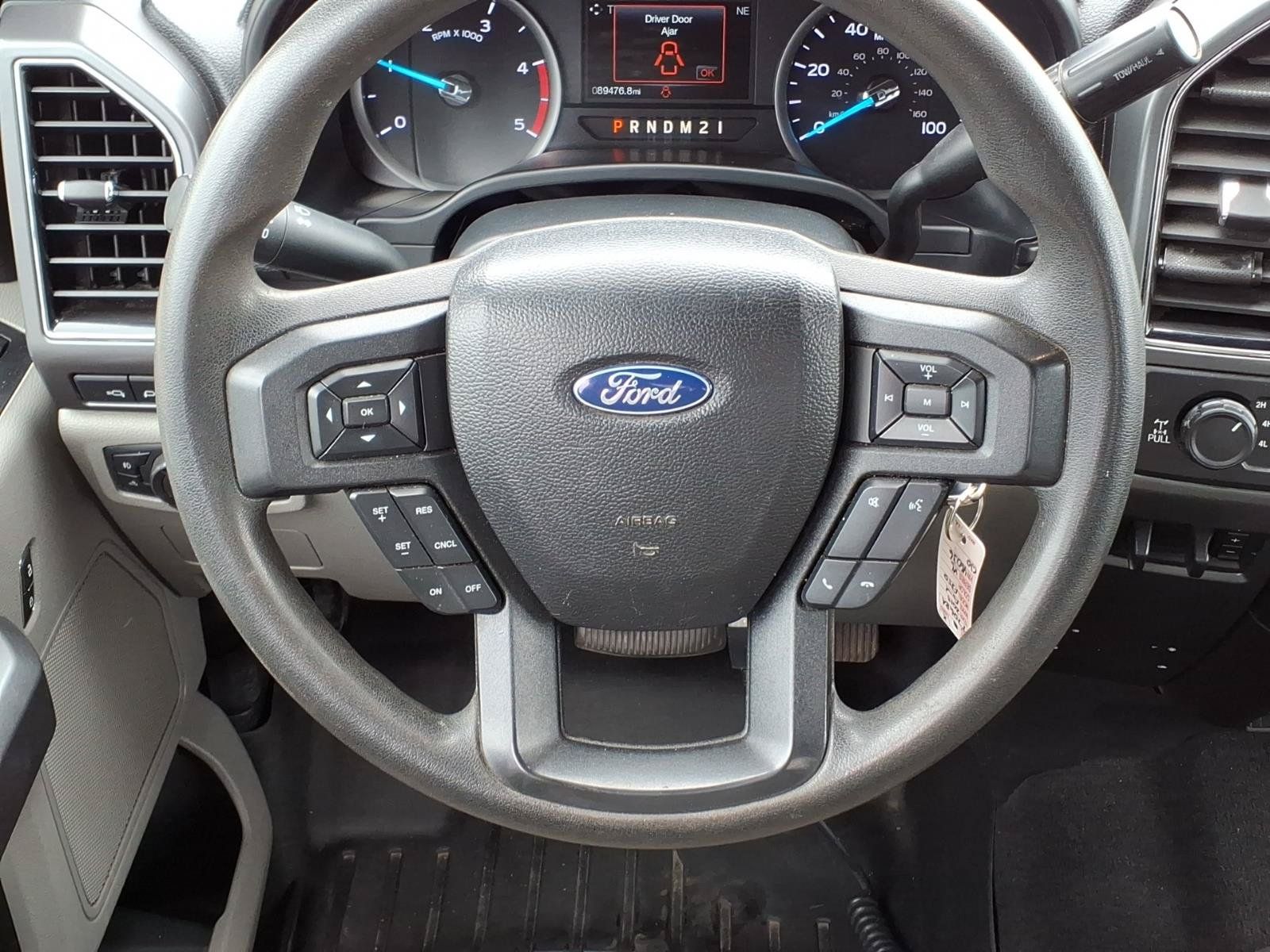 Used 2019 Ford F350 XLT w/ XLT Premium Package AWD/4WD image 14