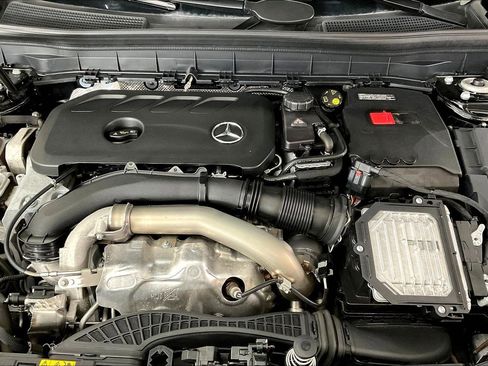 Certified 2024 Mercedes-Benz GLB 250 image 30