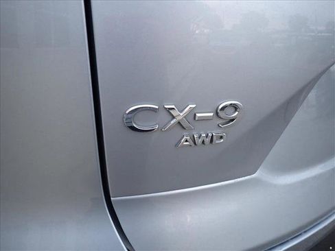 Used 2023 MAZDA CX-9 Touring Plus AWD/4WD image 4
