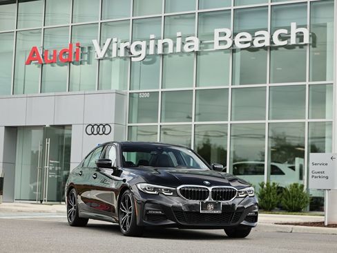 Used 2022 BMW 330i Sedan w/ M Sport Package RWD image 1