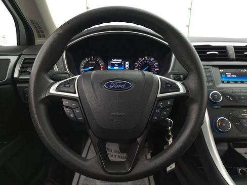 Used 2014 Ford Fusion SE image 18