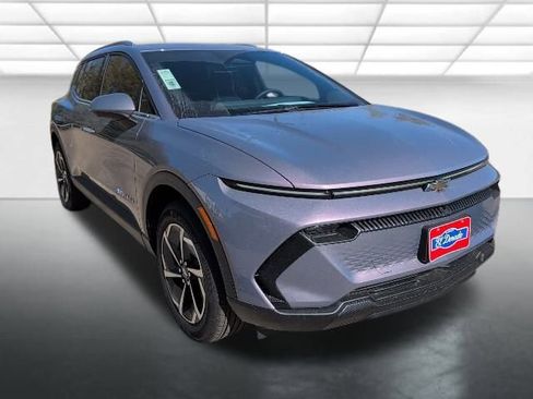 New 2026 Chevrolet Equinox EV LT image 1