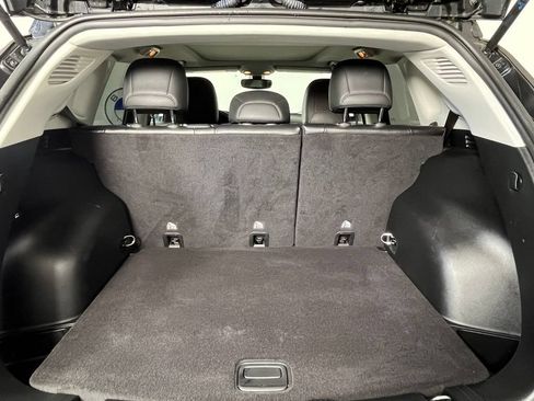 Used 2019 Jeep Compass Latitude AWD/4WD image 16
