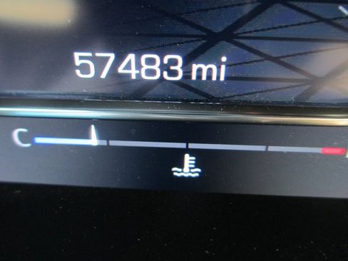 Certified 2022 GMC Sierra 1500 SLT w/ SLT Convenience Package image 34