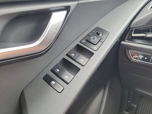 New 2026 Kia Niro LX FWD image 26