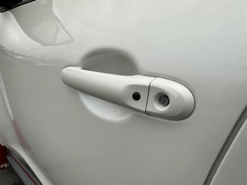 Used 2015 Nissan Juke NISMO image 14