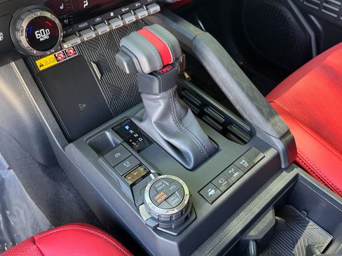 Used 2025 Toyota Tacoma TRD Pro image 42