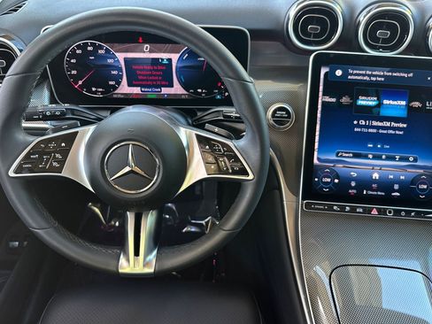 Certified 2025 Mercedes-Benz GLC 350e 4MATIC image 32