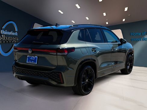 New 2026 Volkswagen Tiguan SE R-Line FWD image 5